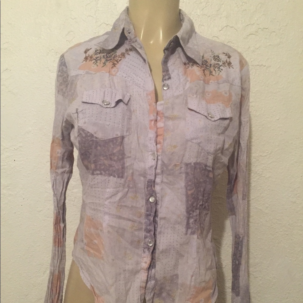 Magazine mother of pearl button blouse * shirt * M